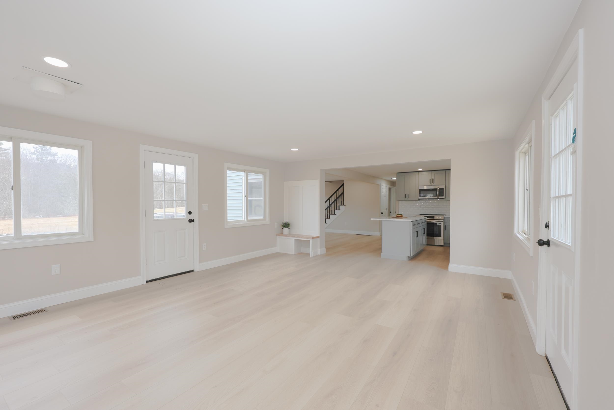 283 Liberty Hill Road Bedford, NH 03110 - Photo 11 of 42
