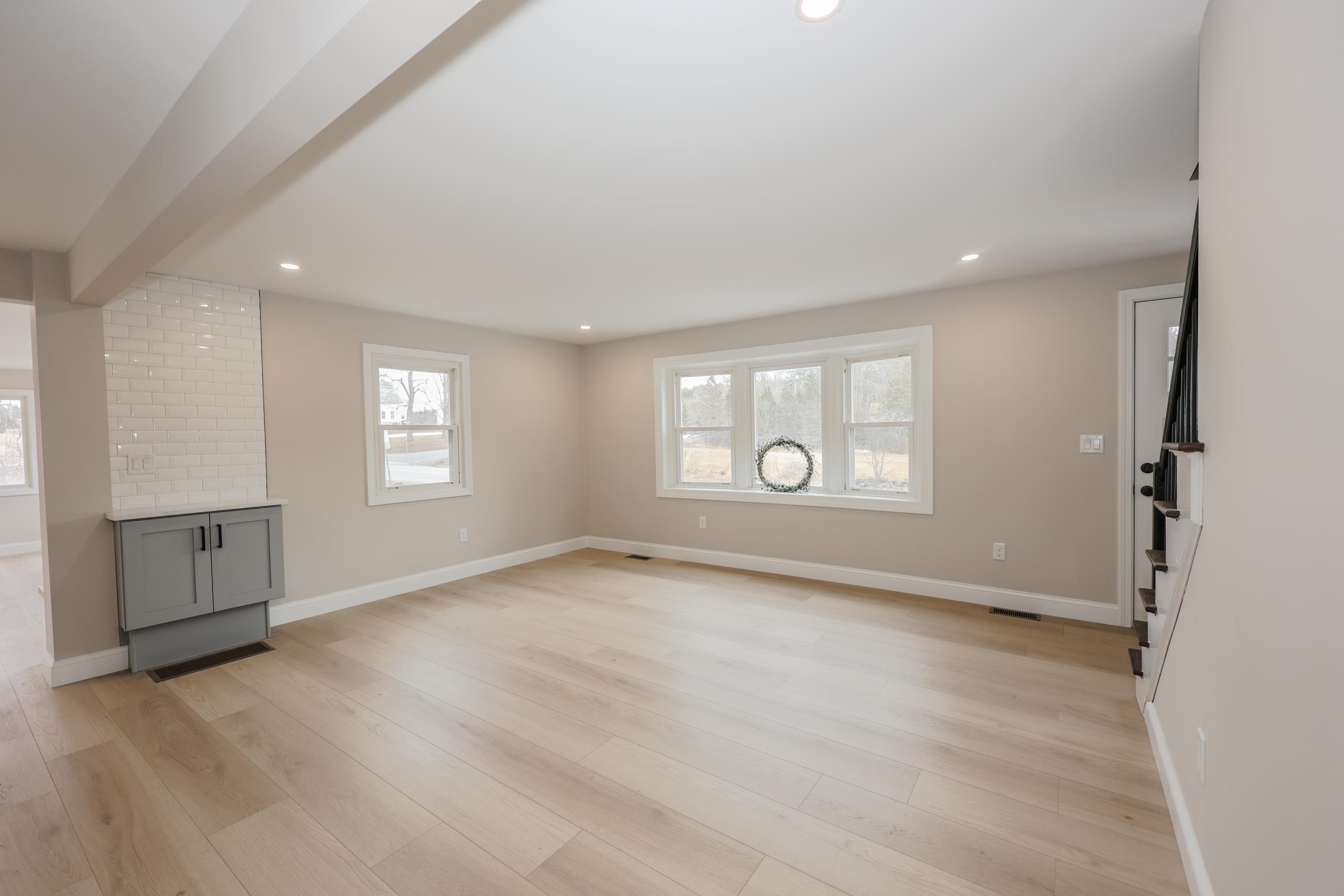 283 Liberty Hill Road Bedford, NH 03110 - Photo 13 of 42
