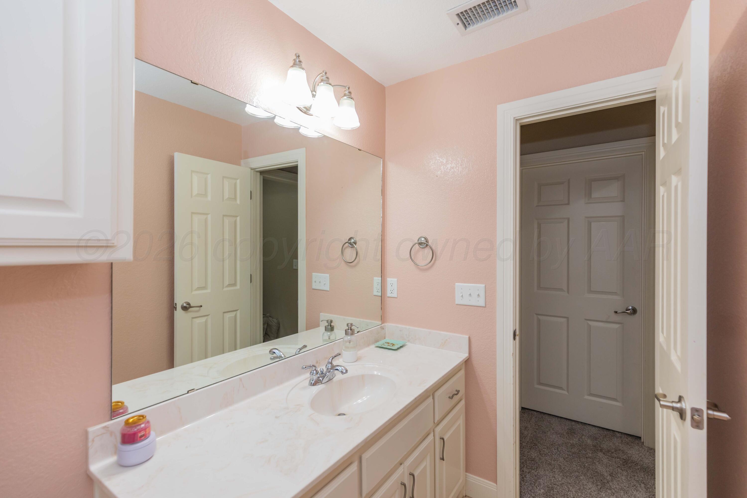 5 Portrush Court Amarillo, TX 79124 - Photo 37 of 46 BATHROOM 3 VIEW 2