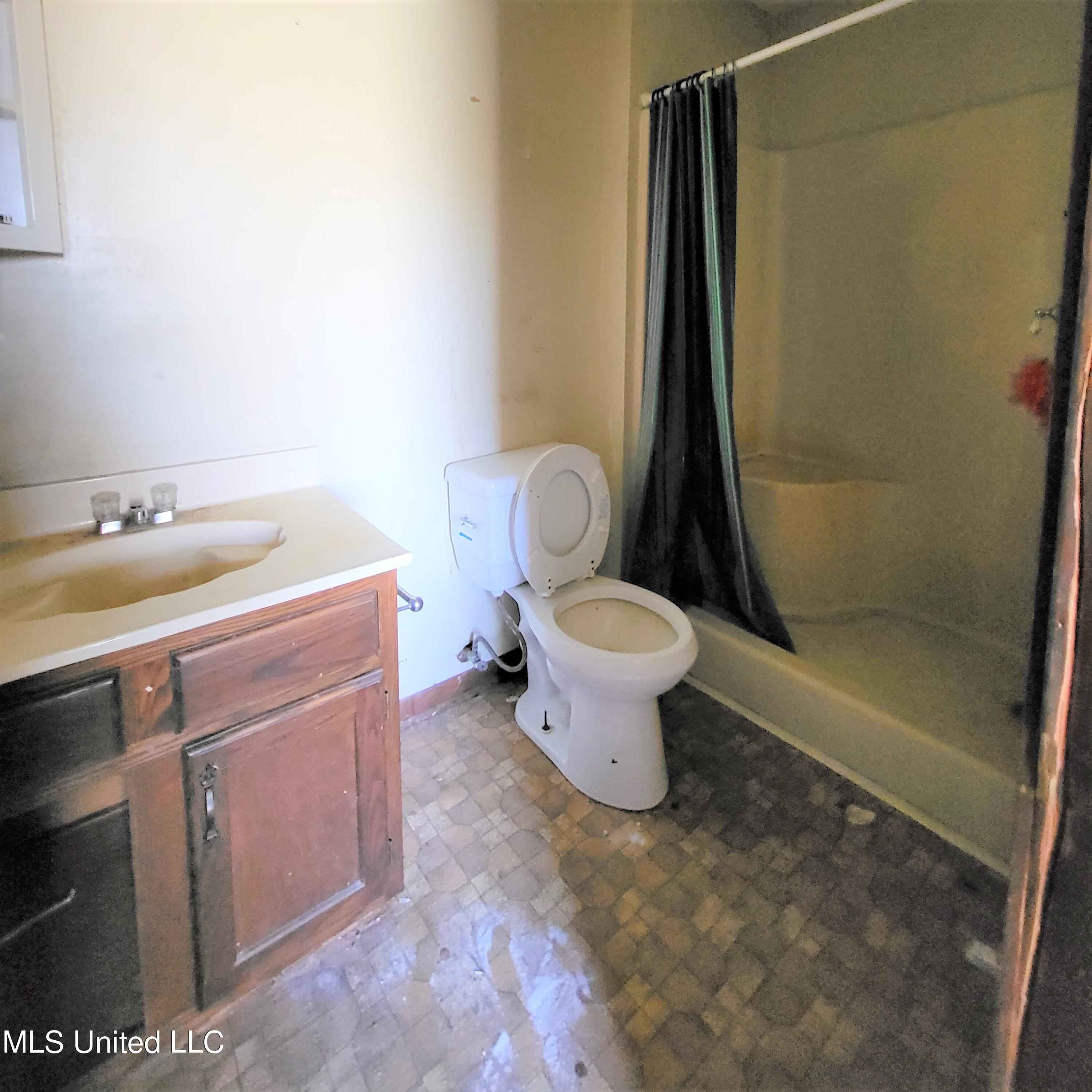 19229 Mary Shamis Road Saucier, MS 39574 - Photo 9 of 12 20211203_103757