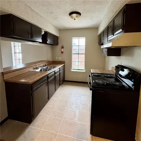 $900 | 908 Jeffrey Court, Unit C, Laplace, LA 70068