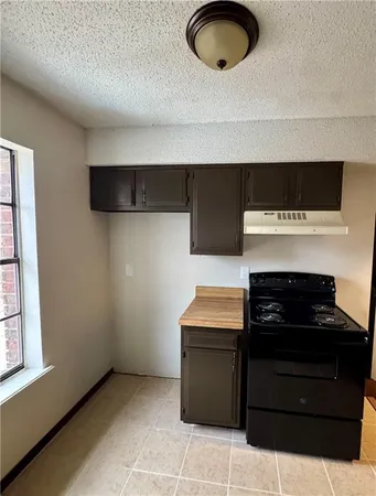 $900 | 908 Jeffrey Court, Unit C, Laplace, LA 70068