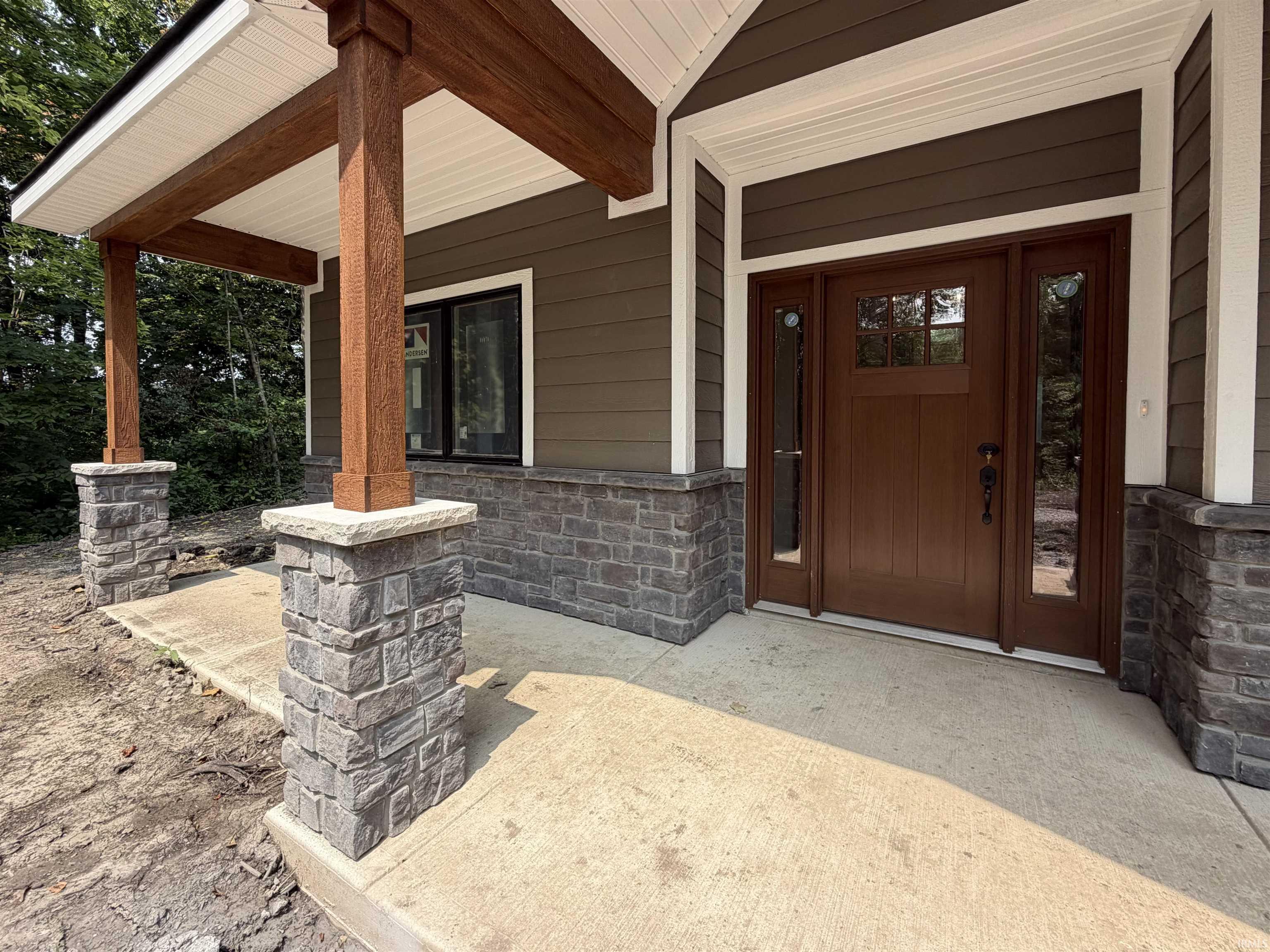 8121 Rothman Road Fort Wayne, IN 46835 - Photo 4 of 47 Gallery Image 4