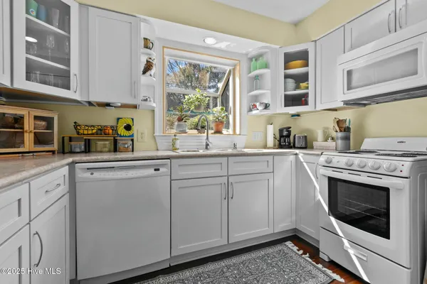 $2,100 | 269 Knoll Road, Southern Pines, NC 28387