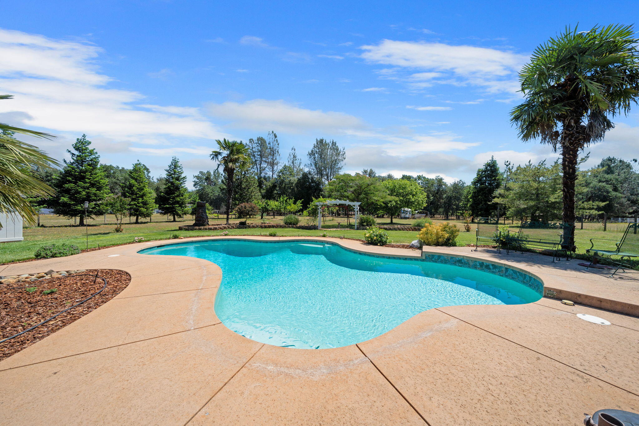 13087 Spring Lake Street Redding, CA 96003 - Photo 51 of 80 52-web-or-mls-BiggerFlow Real Estate Med