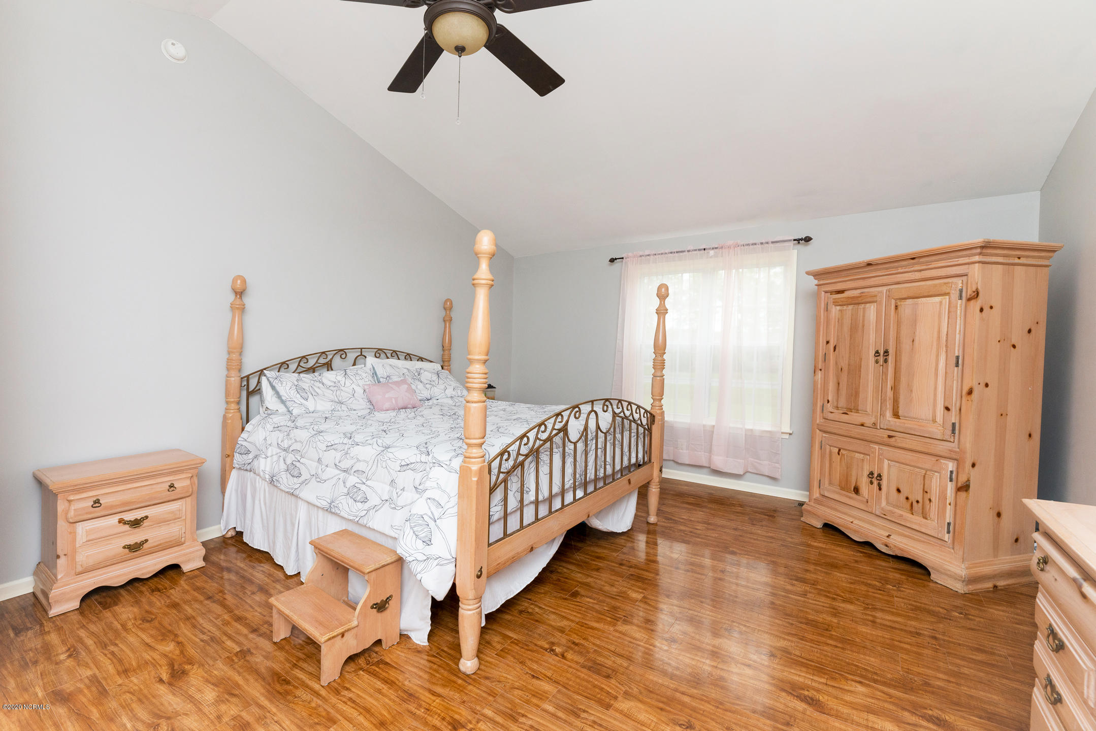 3225 Mobleys Bridge Road Grimesland, NC 27837 - Photo 13 of 30 Master bedroom