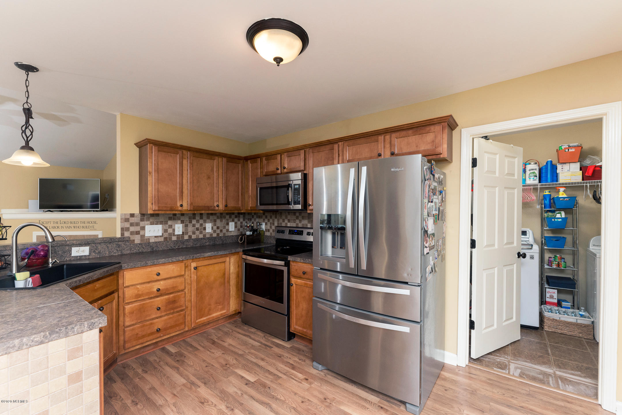 3225 Mobleys Bridge Road Grimesland, NC 27837 - Photo 10 of 30 Kitchen