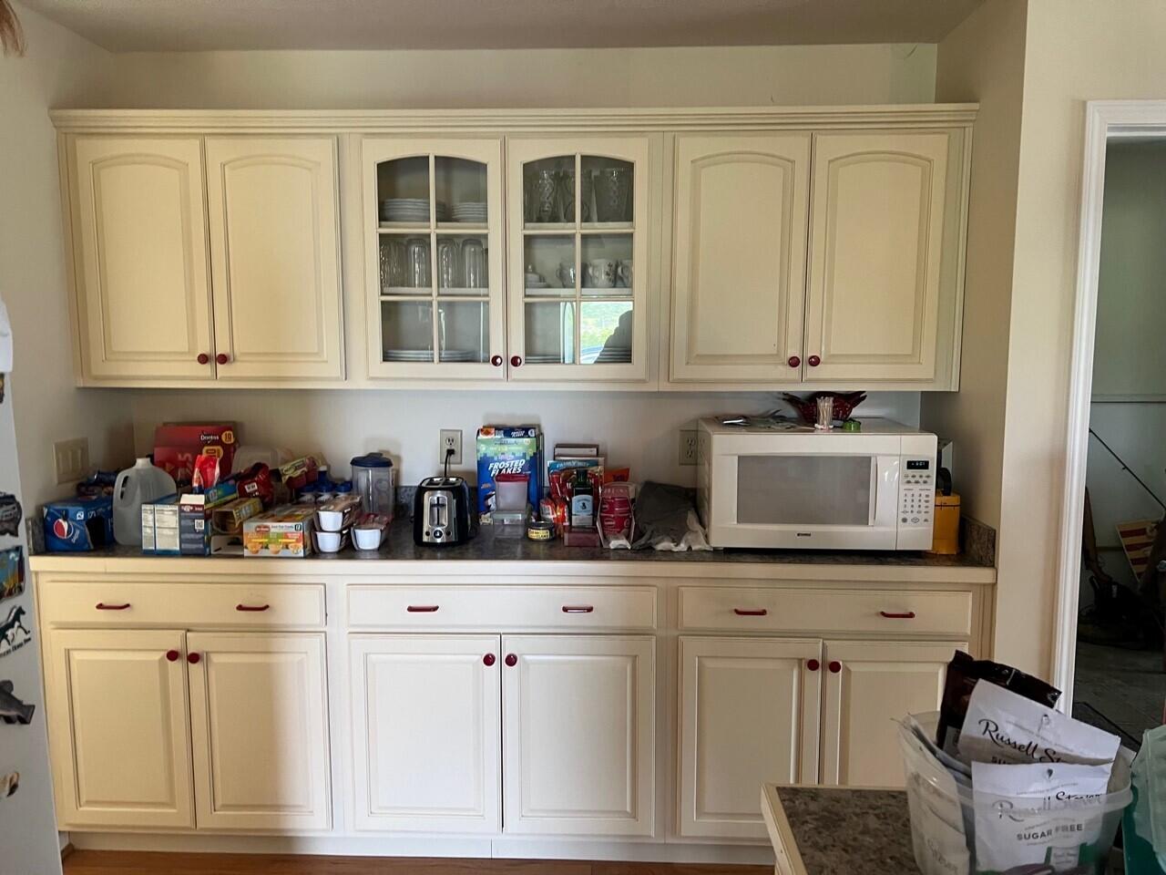 204 Old Lexington Spur Road Lancaster, KY 40444 - Photo 7 of 27 Kitchen Cabinets