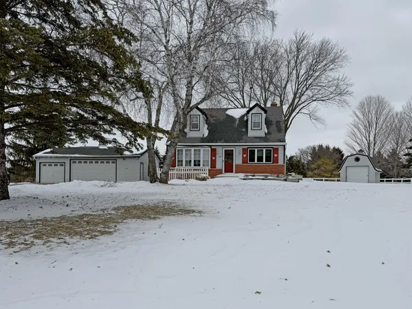 $424,900 | 832 West Main Street, Newburg, WI 53090