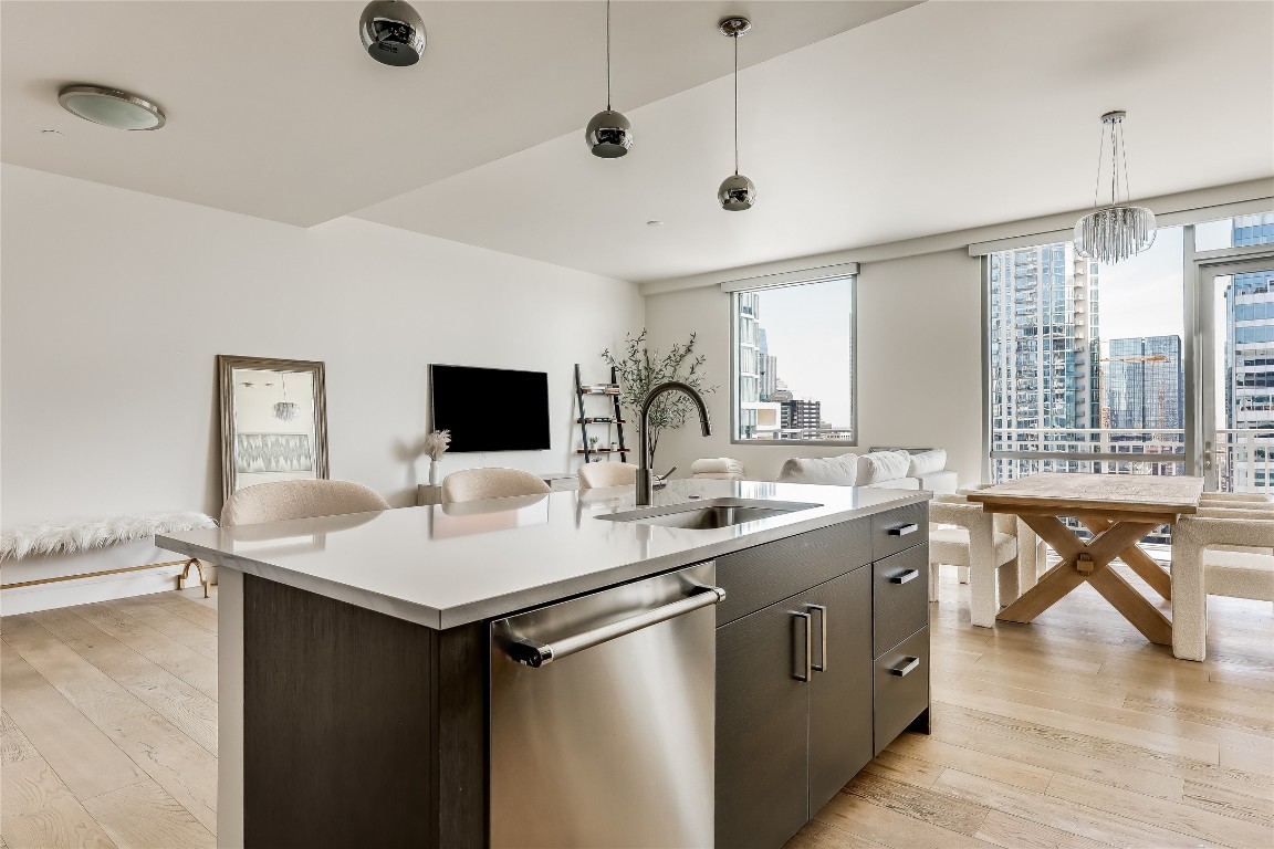 222 West Avenue, Unit 2413 Austin, TX 78701 - Photo 21 of 33