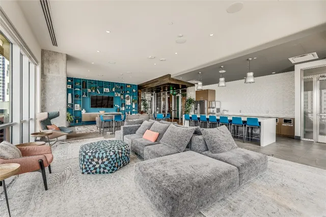 $5,500 | 222 West Avenue, Unit 2413, Austin, TX 78701