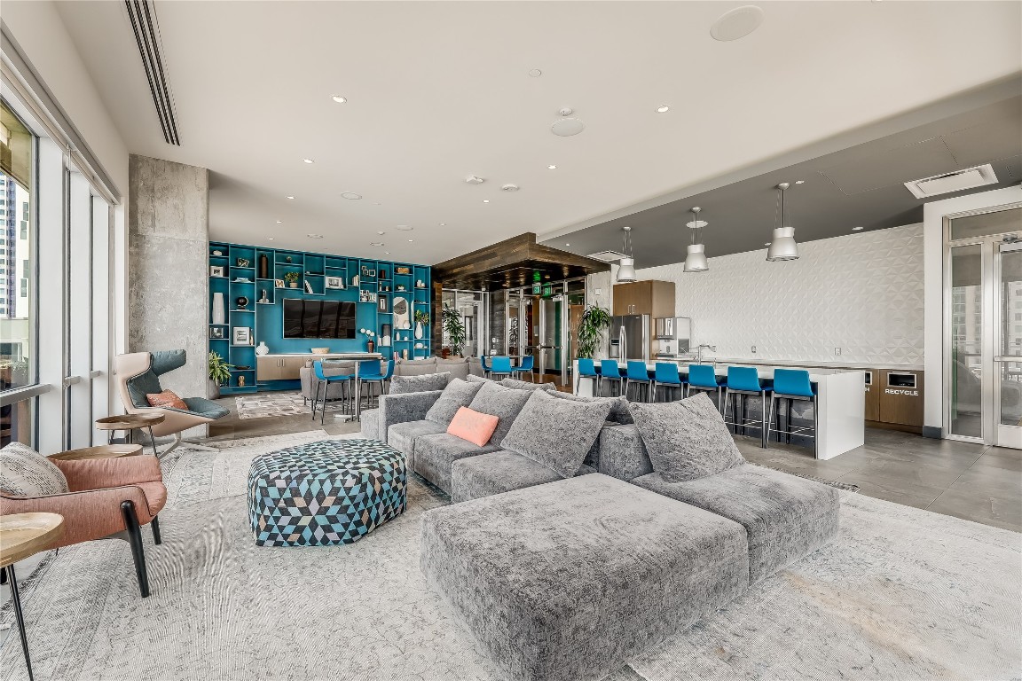 222 West Avenue, Unit 2413 Austin, TX 78701 - Photo 24 of 33