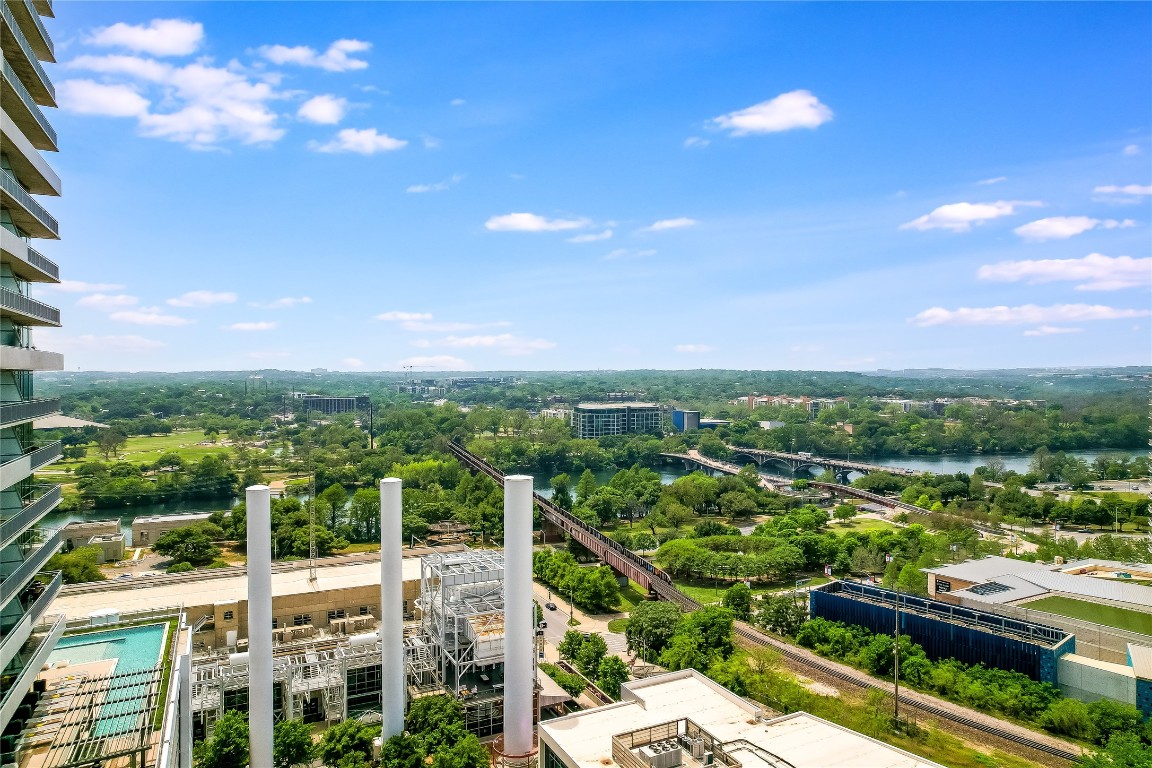 222 West Avenue, Unit 2413 Austin, TX 78701 - Photo 26 of 33