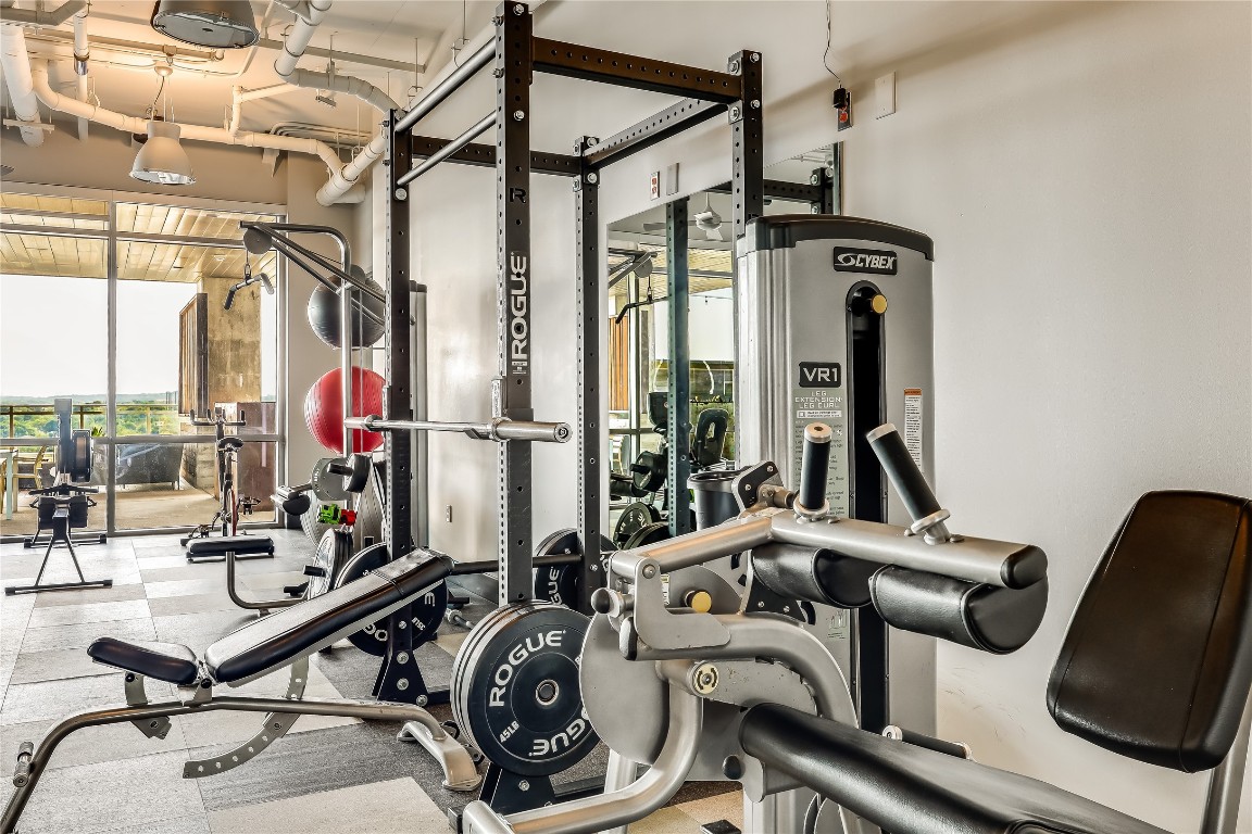 222 West Avenue, Unit 2413 Austin, TX 78701 - Photo 31 of 33