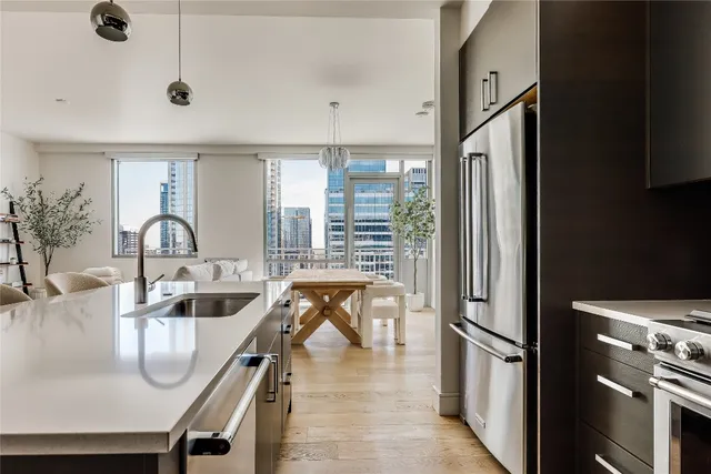 $5,500 | 222 West Avenue, Unit 2413, Austin, TX 78701