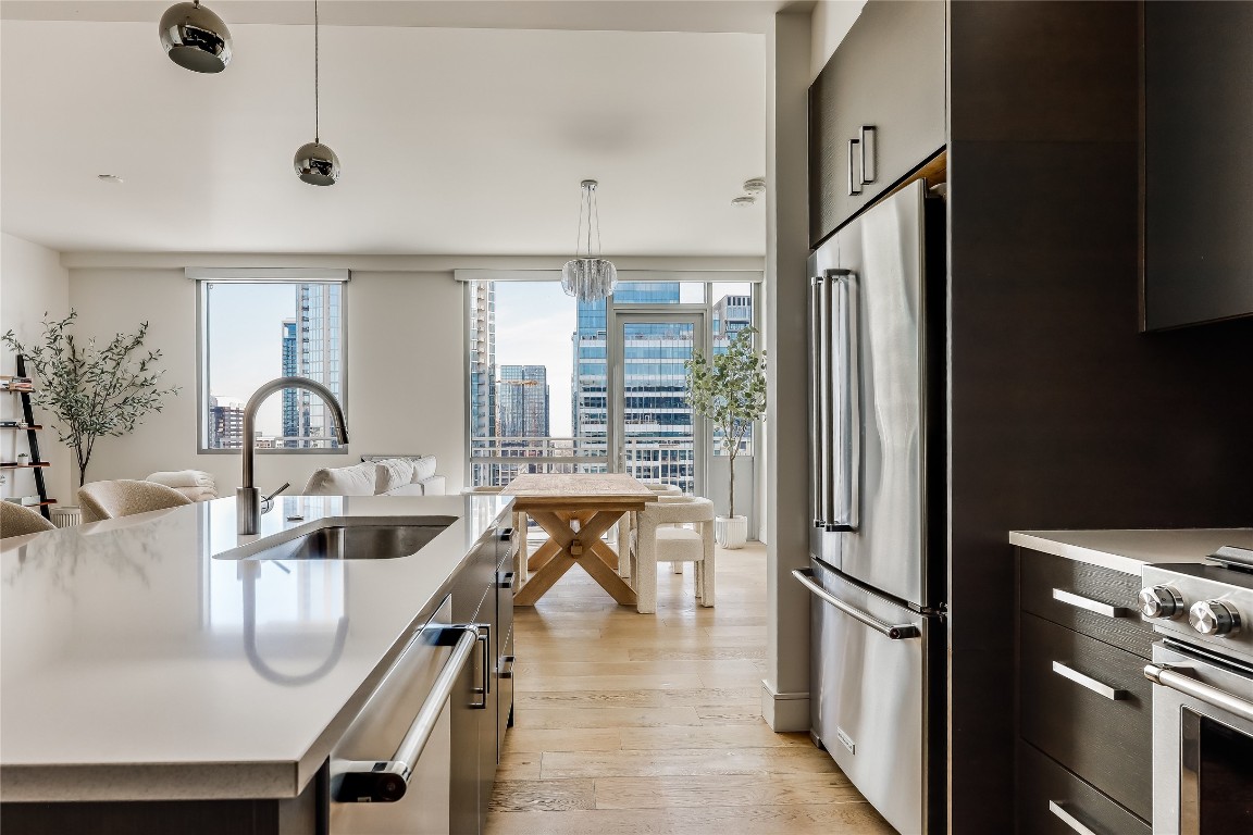 222 West Avenue, Unit 2413 Austin, TX 78701 - Photo 6 of 33