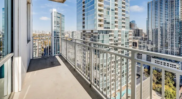 $5,500 | 222 West Avenue, Unit 2413, Austin, TX 78701
