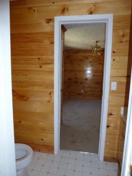 112 Ashley Road Jamestown, TN 38556 - Photo 17 of 20 bathroom#2