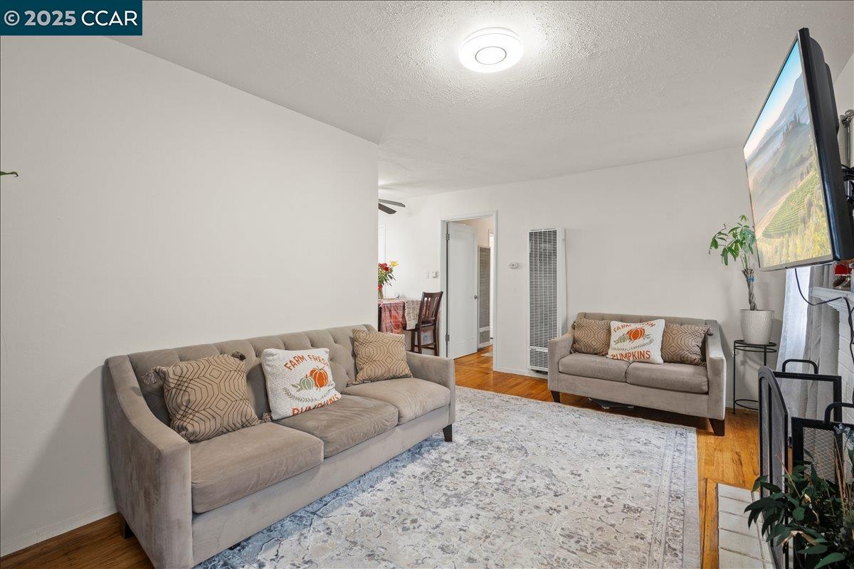 956 Wilson Avenue Richmond, CA 94805 - Photo 4 of 15