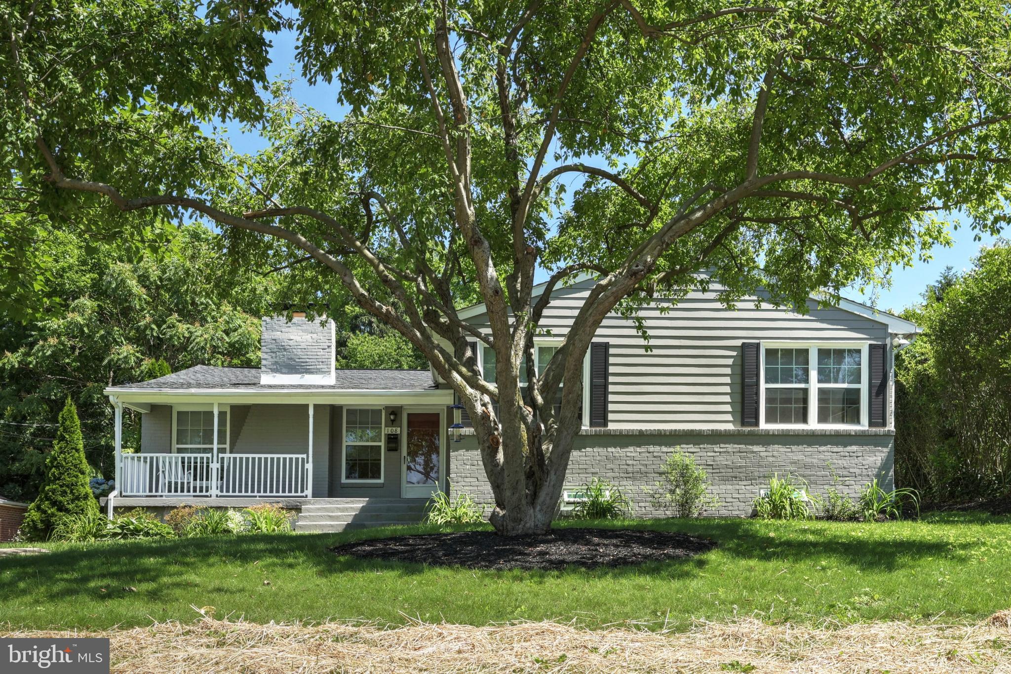 108 Irving Road York, PA 17403 - Photo 1 of 34 108 Irving Road