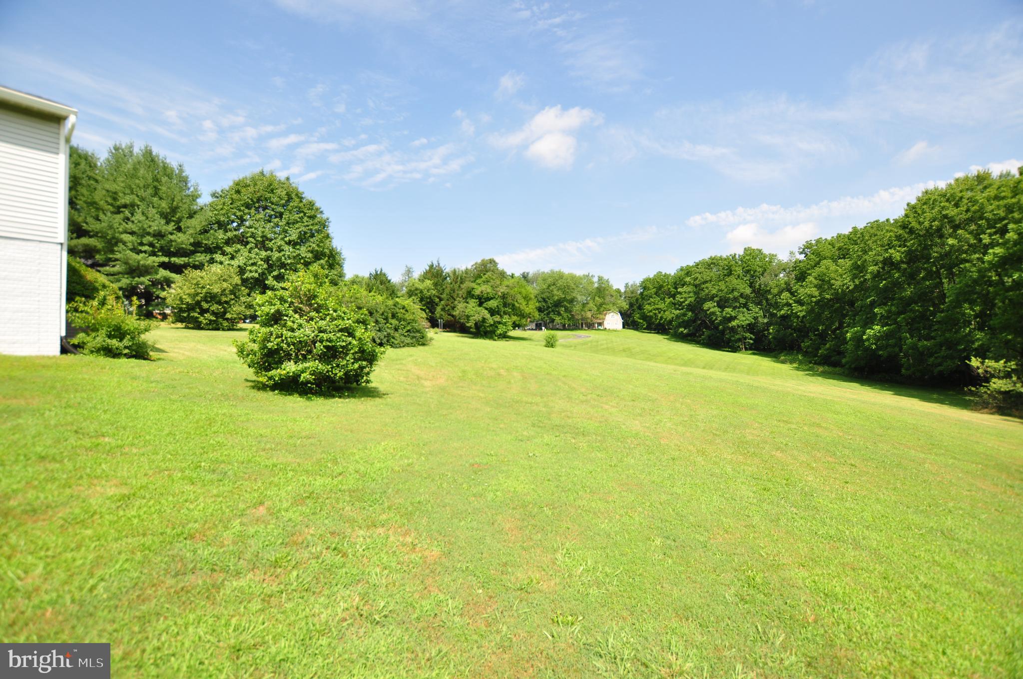 23309 Woodfield Road Gaithersburg, MD 20882 - Photo 12 of 69 Yard View