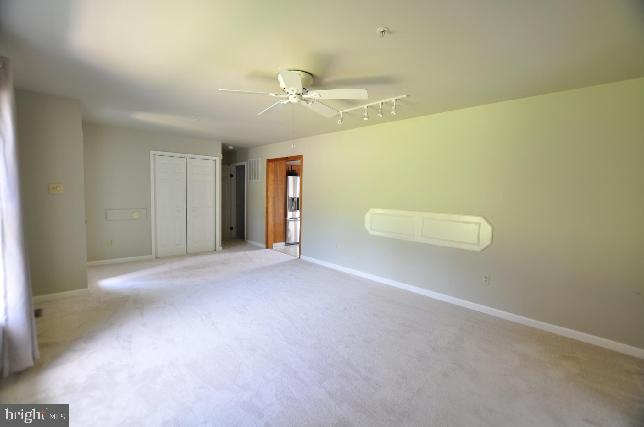 23309 Woodfield Road Gaithersburg, MD 20882 - Photo 17 of 69 Gallery Image 17