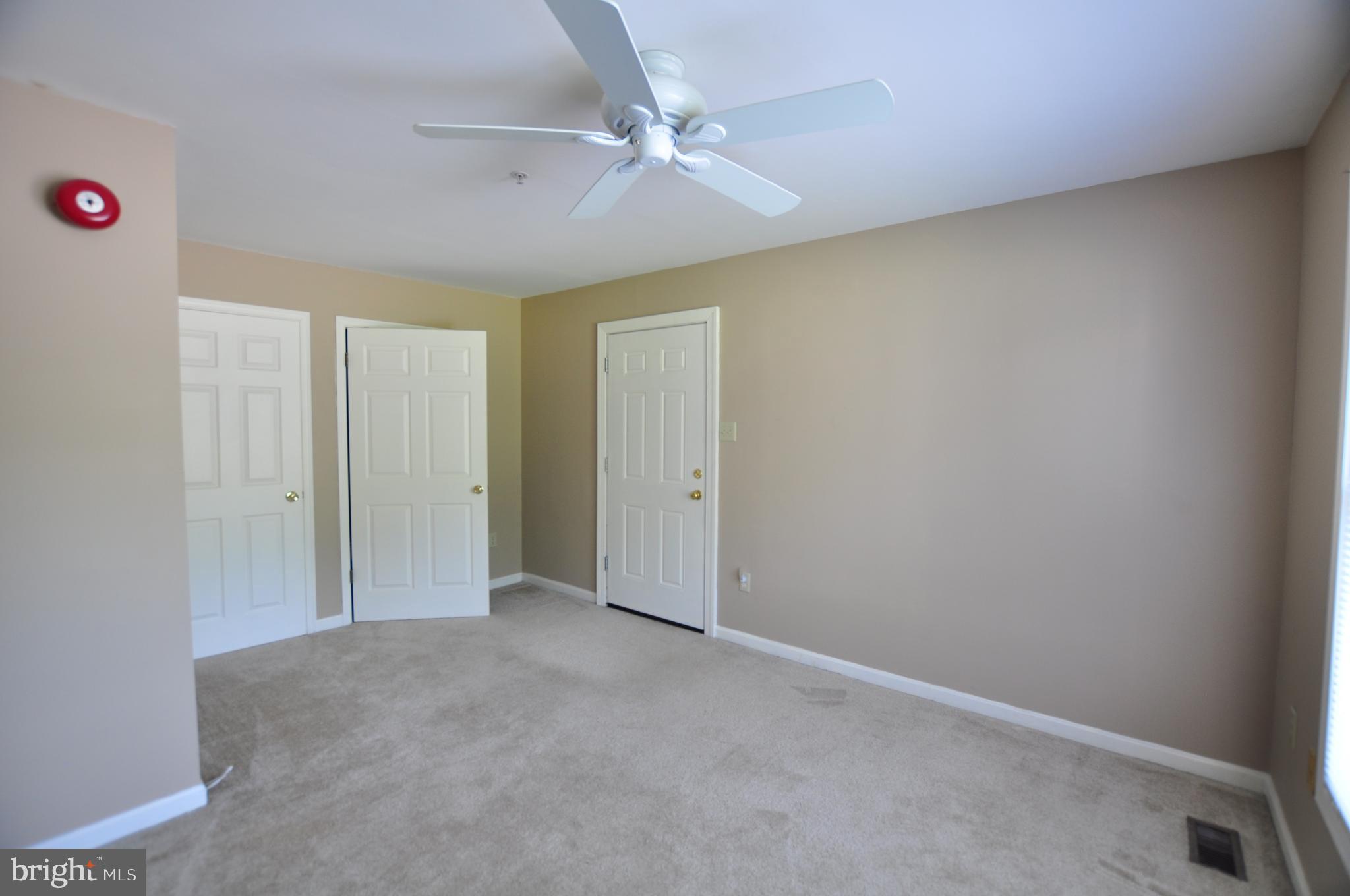 23309 Woodfield Road Gaithersburg, MD 20882 - Photo 18 of 69 Den