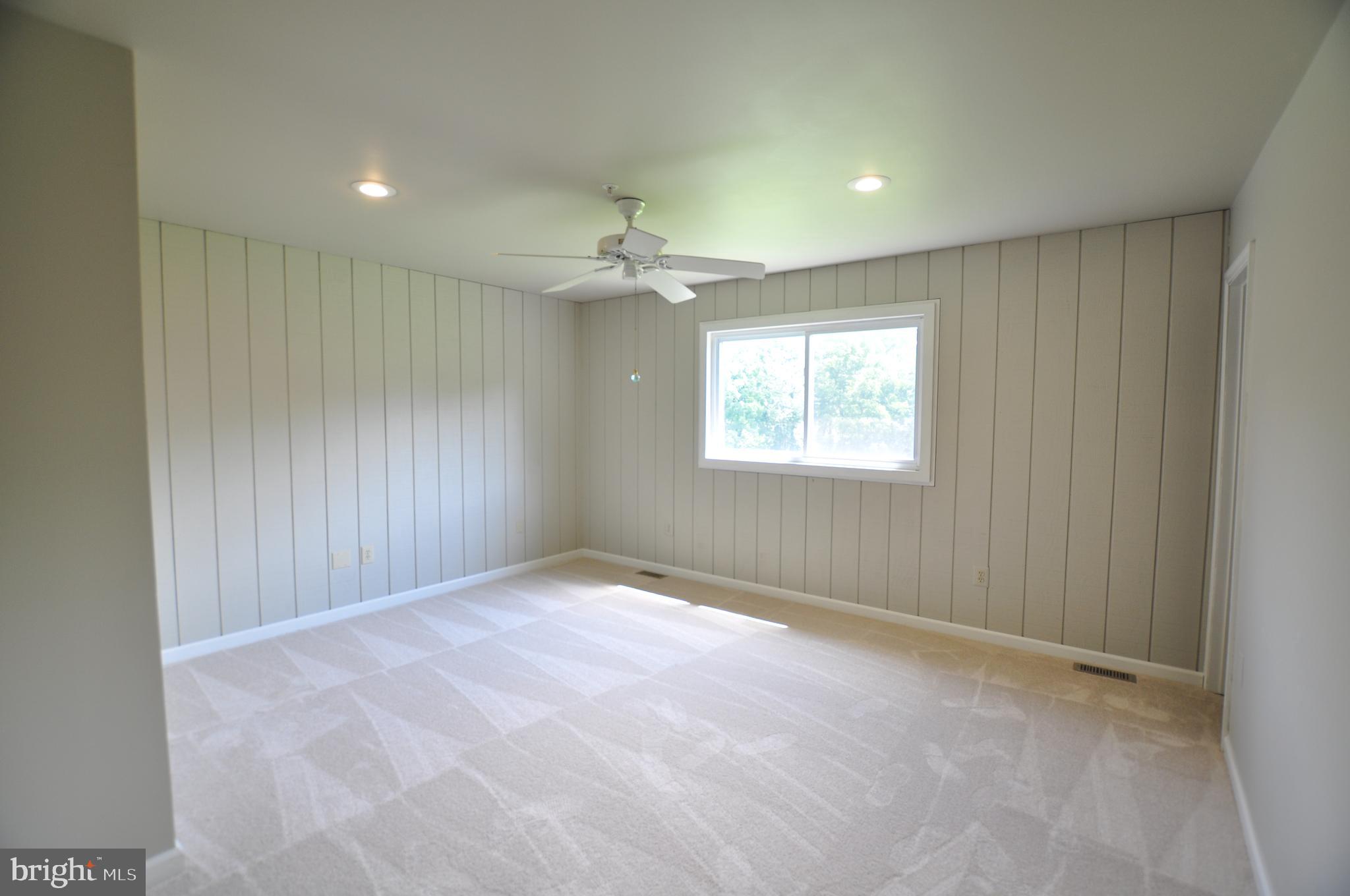23309 Woodfield Road Gaithersburg, MD 20882 - Photo 45 of 69 Owner Suite