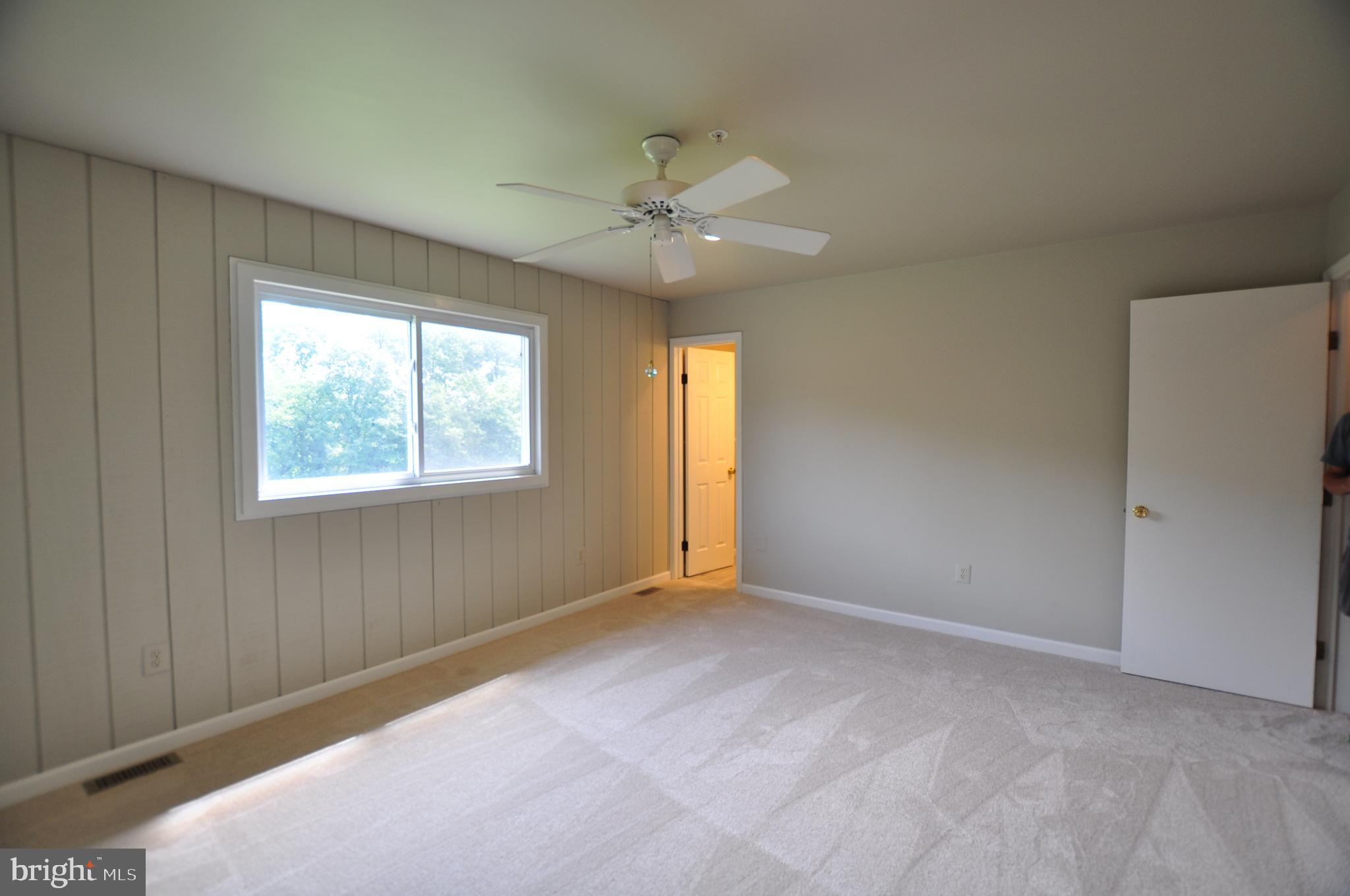 23309 Woodfield Road Gaithersburg, MD 20882 - Photo 48 of 69 Owner Suite