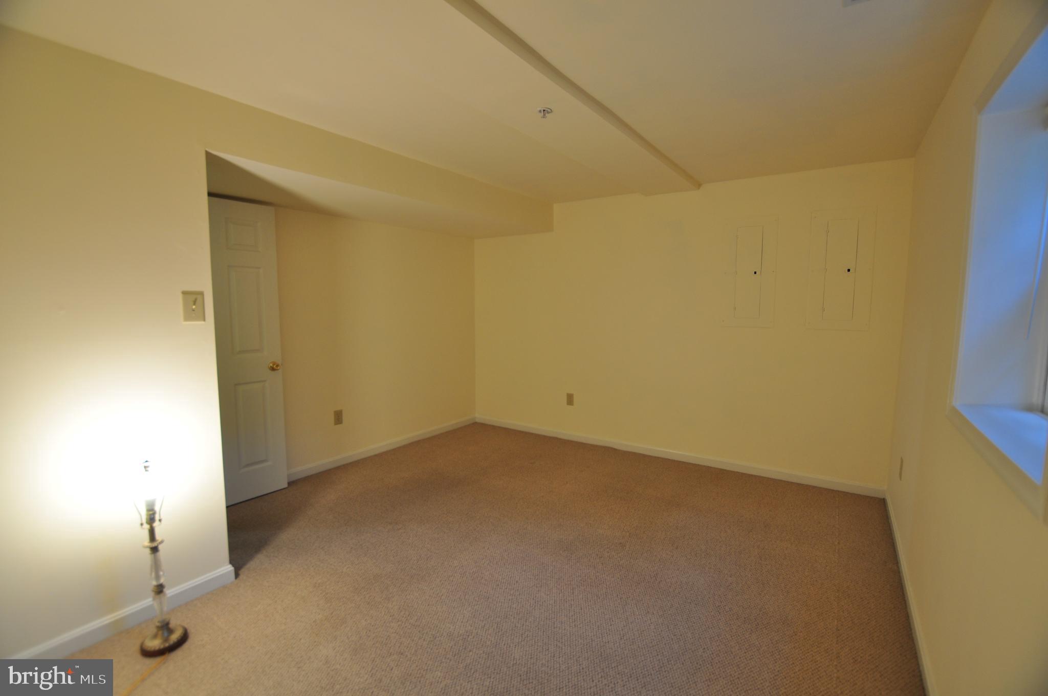 23309 Woodfield Road Gaithersburg, MD 20882 - Photo 62 of 69 Basement Bedroom #2