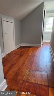 3900 Decatur Street Richmond, VA 23224 - Photo 13 of 19 Cozy nook with warm wooden floors.