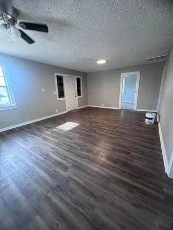 $1,000 | 3409 South Polk Street, Amarillo, TX 79110