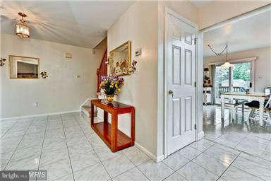 530 Randolph Road Silver Spring, MD 20904 - Photo 3 of 30 Foyer