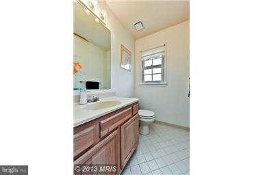 530 Randolph Road Silver Spring, MD 20904 - Photo 22 of 30 Hall Full Bath