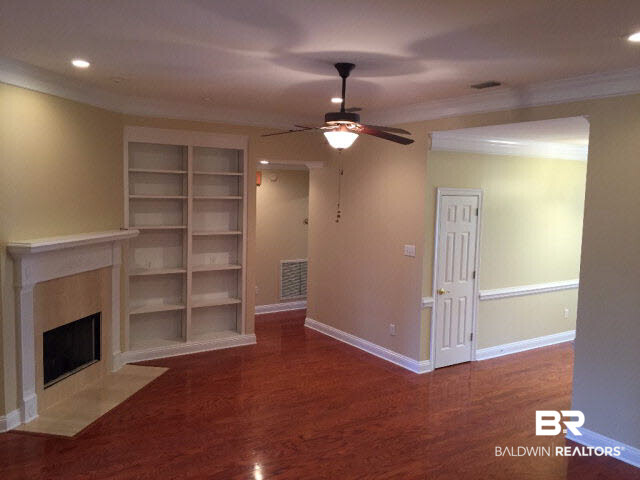 10120 Constantine Street Daphne, AL 36526 - Photo 11 of 29 For Sale: 10120 Constantine Street, Daphne, AL 36526 Living Room