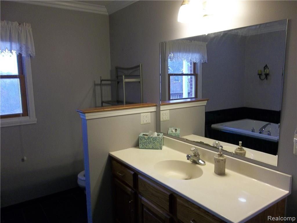 2873 Clarkston Road Oakland, MI 48363 - Photo 19 of 90 100_0288.jpg