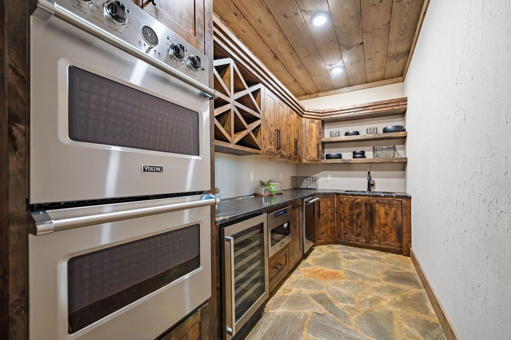 701 Eaton Road Blue Ridge, GA 30513 - Photo 11 of 98