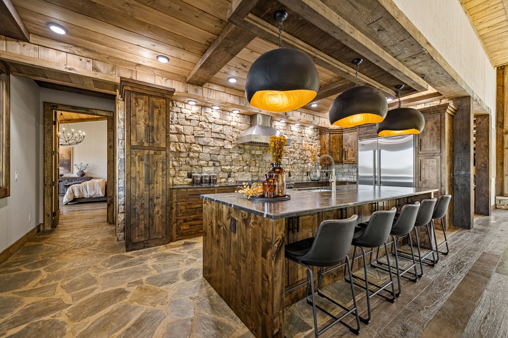 701 Eaton Road Blue Ridge, GA 30513 - Photo 9 of 98