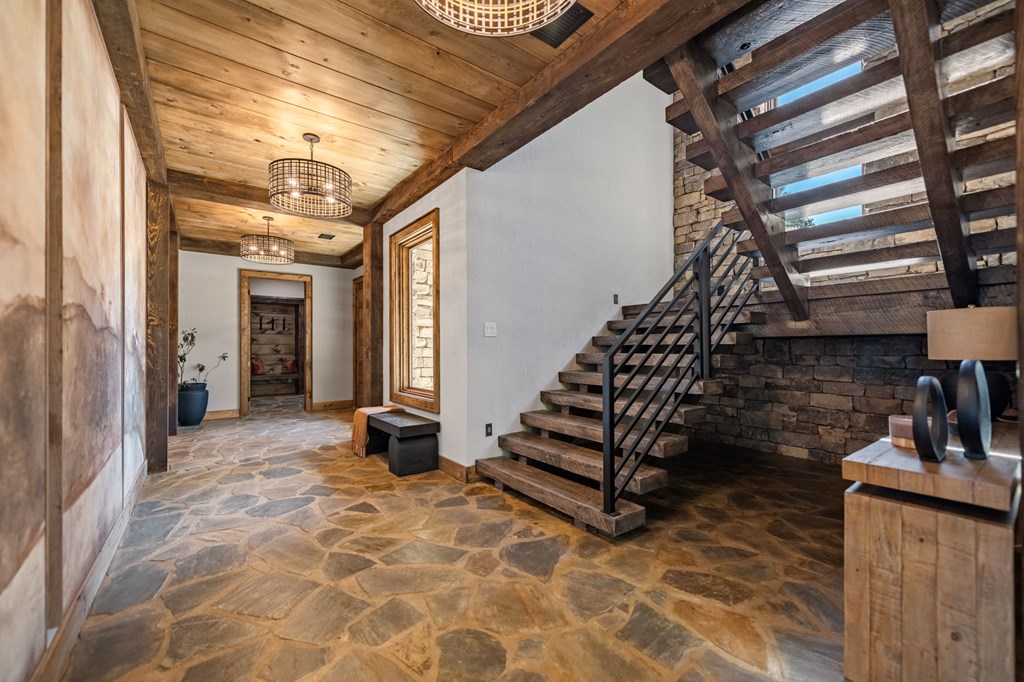 701 Eaton Road Blue Ridge, GA 30513 - Photo 10 of 98