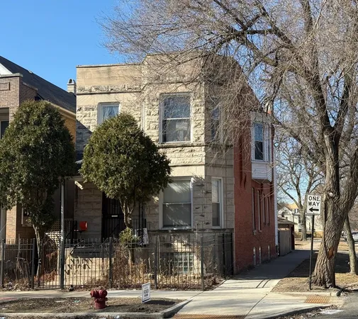 $1,650 | 856 North Lawndale Avenue, Unit 1, Chicago, IL 60651