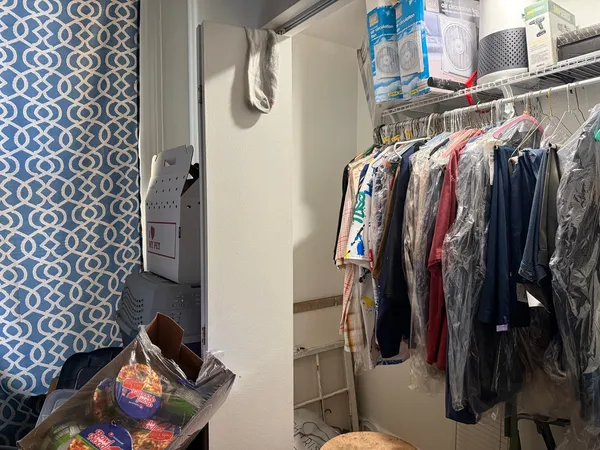 $1,650 | 856 North Lawndale Avenue, Unit 1, Chicago, IL 60651