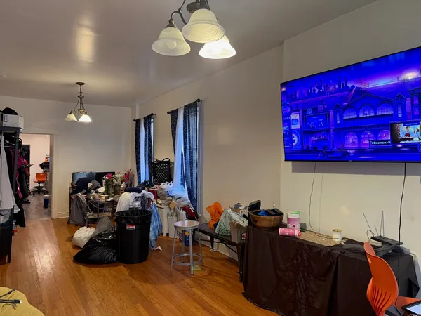 $1,650 | 856 North Lawndale Avenue, Unit 1, Chicago, IL 60651