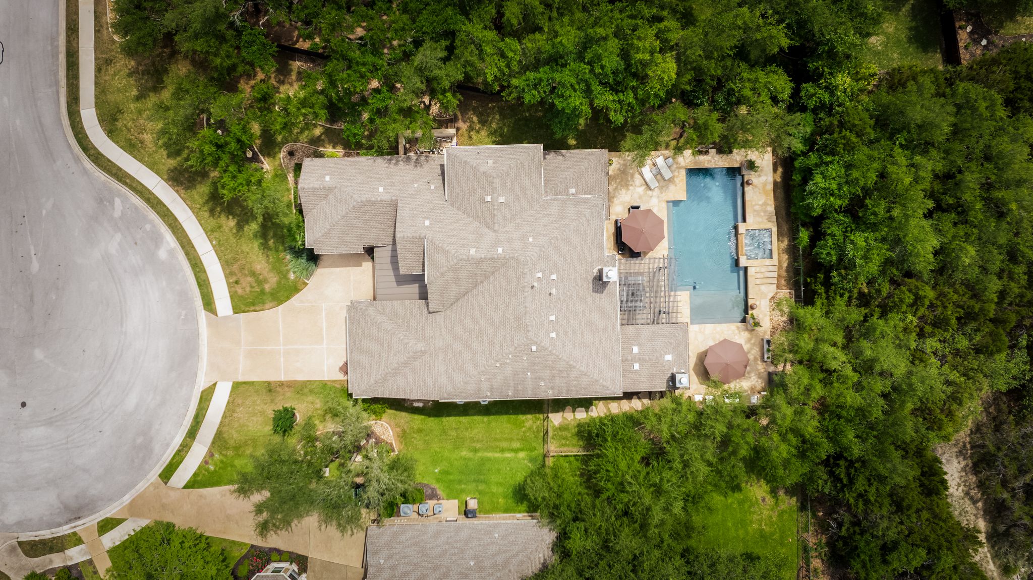 208 SANTALUZ Lane Austin, TX 78732 - Photo 39 of 40