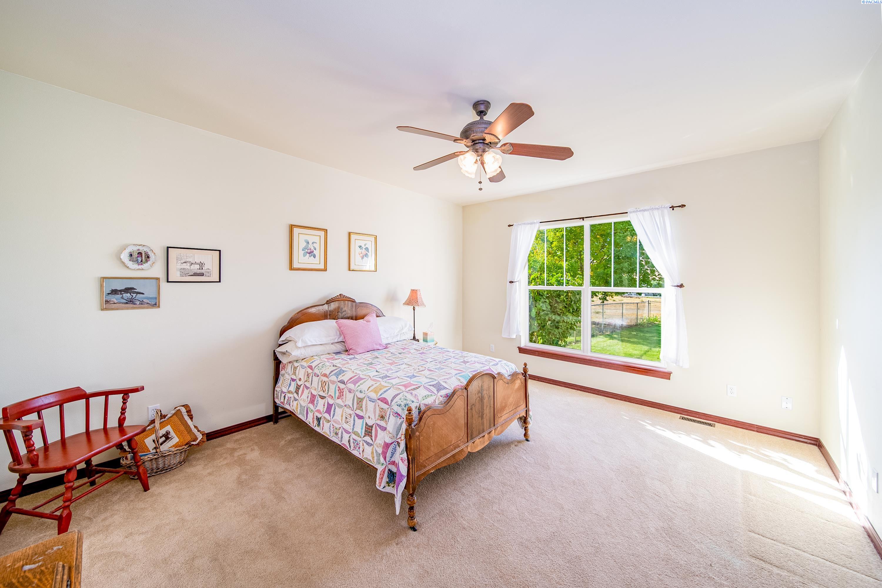 717 Lower County Line Road Prosser, WA 99350 - Photo 14 of 30 Gallery Image 14