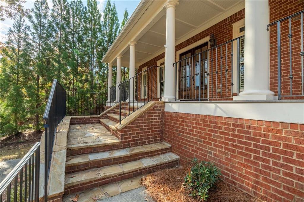 1364 Manget Way Dunwoody, GA 30338 - Photo 3 of 66