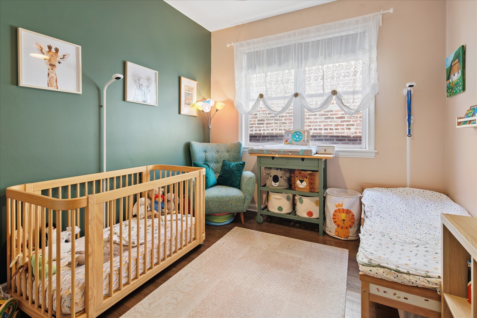 2024 West Iowa Street, Unit 3B Chicago, IL 60622 - Photo 20 of 29