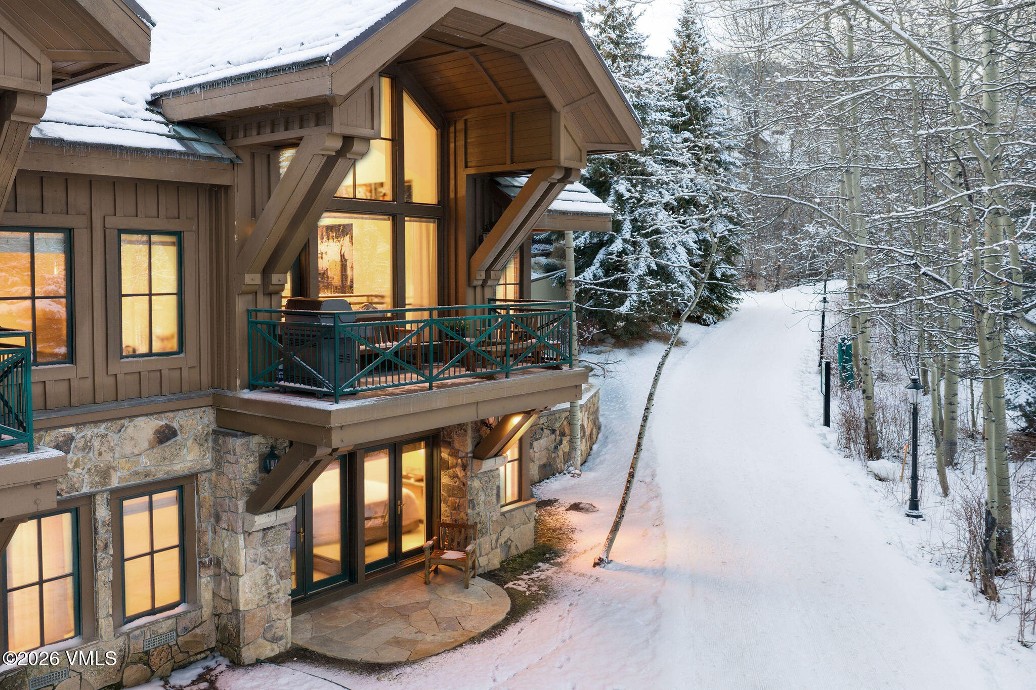 63 Avondale Lane, Unit R1 Beaver Creek, CO 81620 - Photo 1 of 37 2602_villas_at_bc_r1_aerial_a