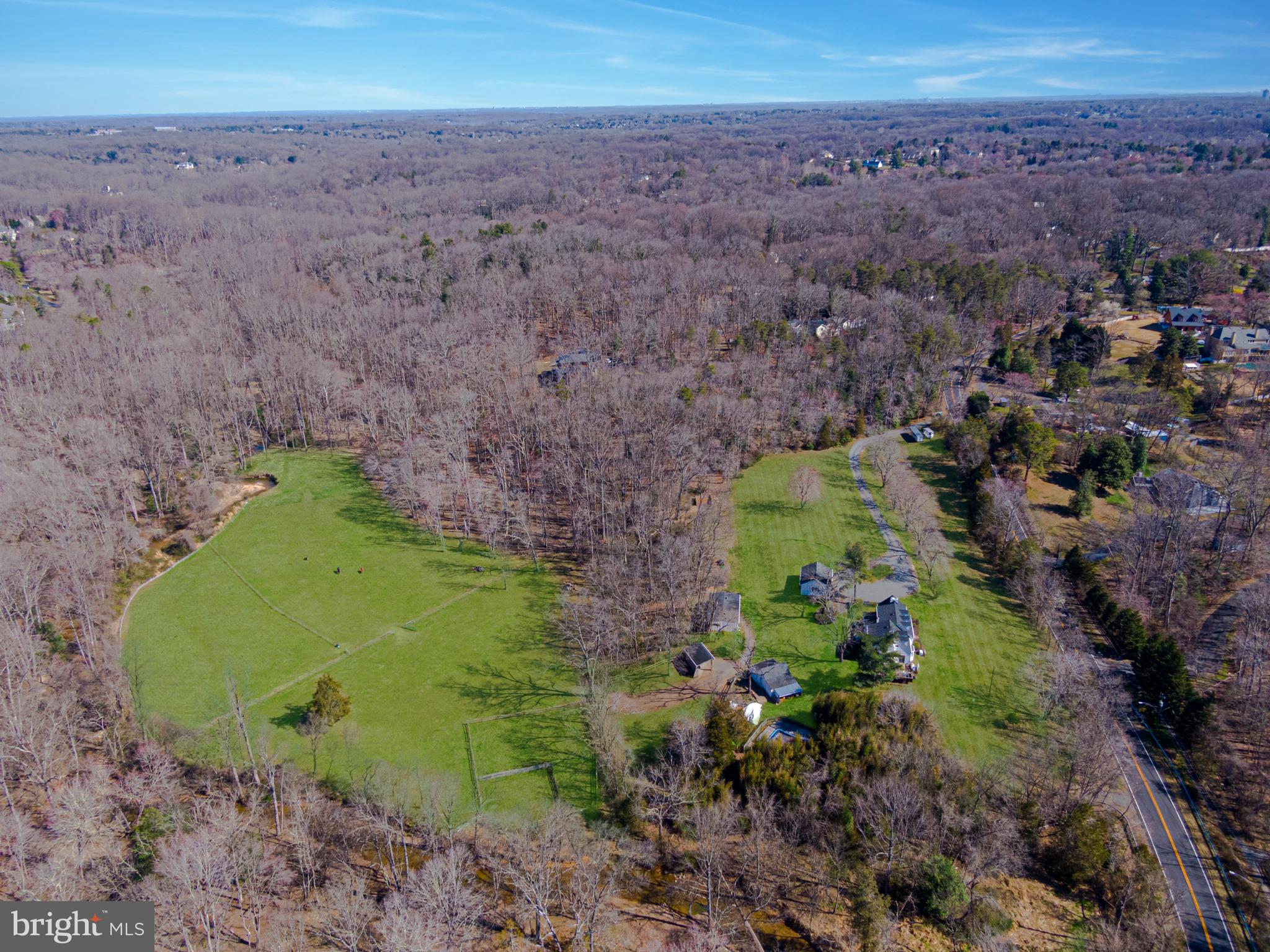 10728 Vale Road Oakton, VA 22124 - Photo 15 of 23 Gallery Image 15