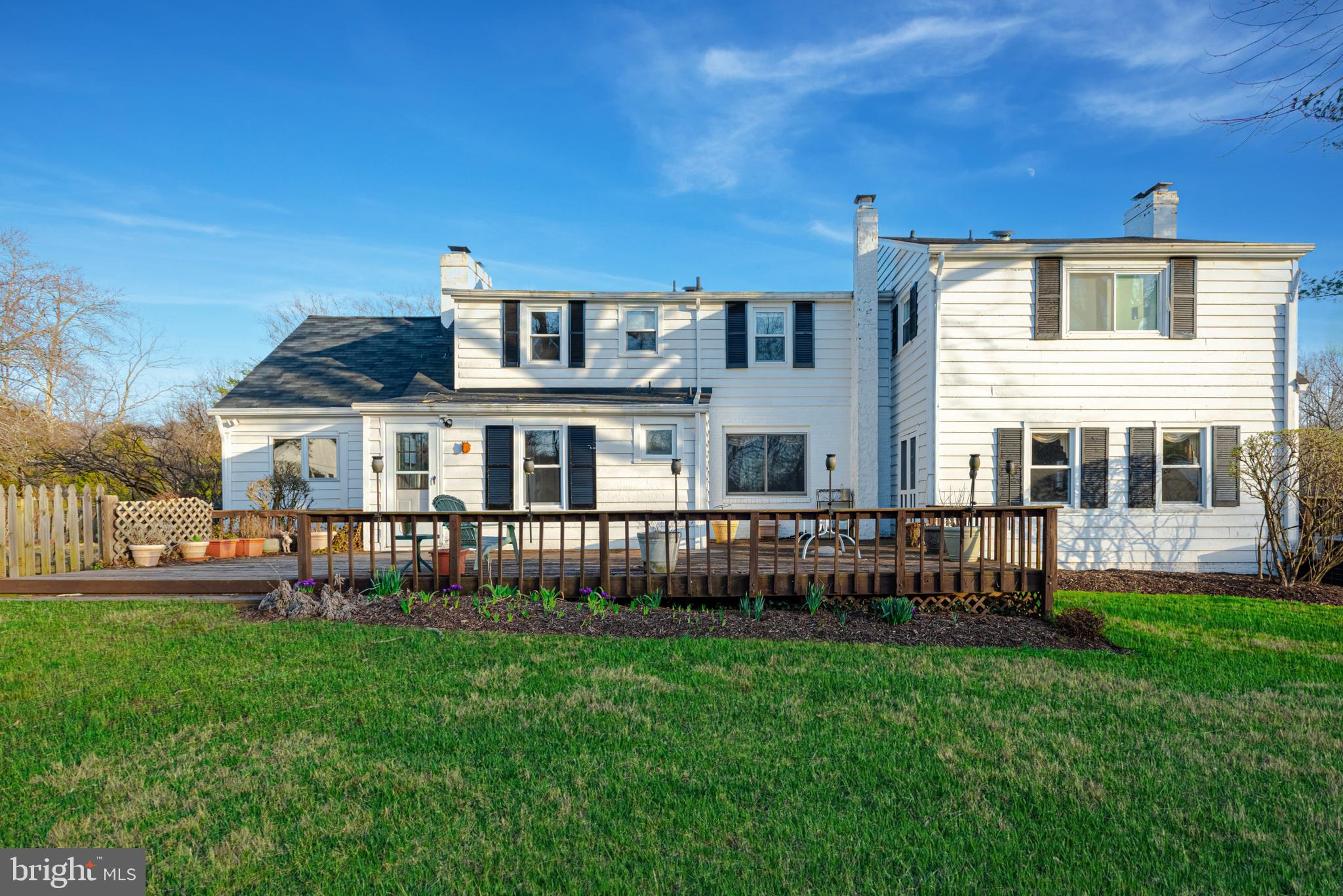 10728 Vale Road Oakton, VA 22124 - Photo 8 of 23 Gallery Image 8