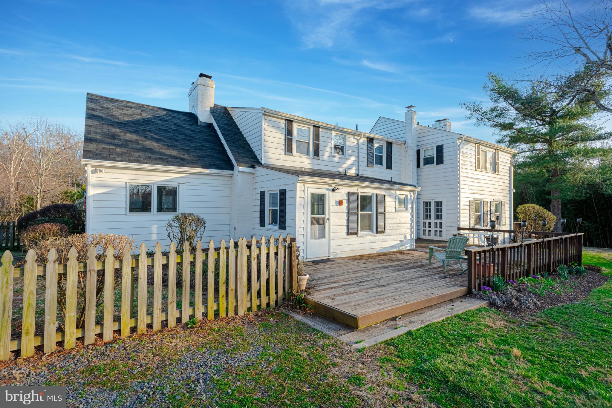 10728 Vale Road Oakton, VA 22124 - Photo 9 of 23 Gallery Image 9